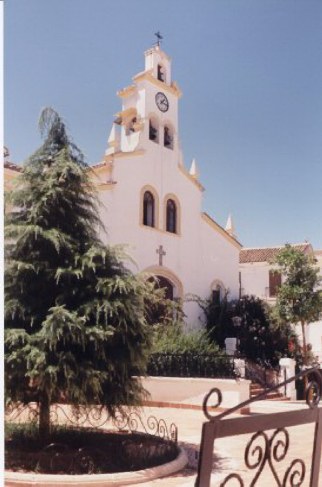 Fachada de la Parroquia Ntra. Sra. del Rosario de Castil de Campos. Foto: Mximo R.-B. S..